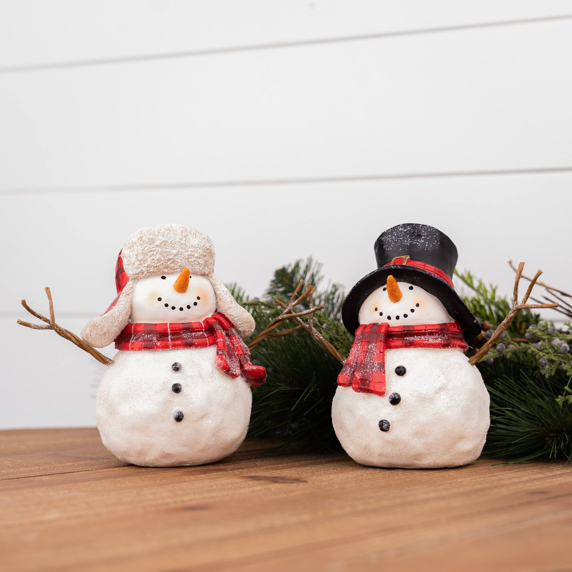 6" Snowman with Scarf Figurine Set